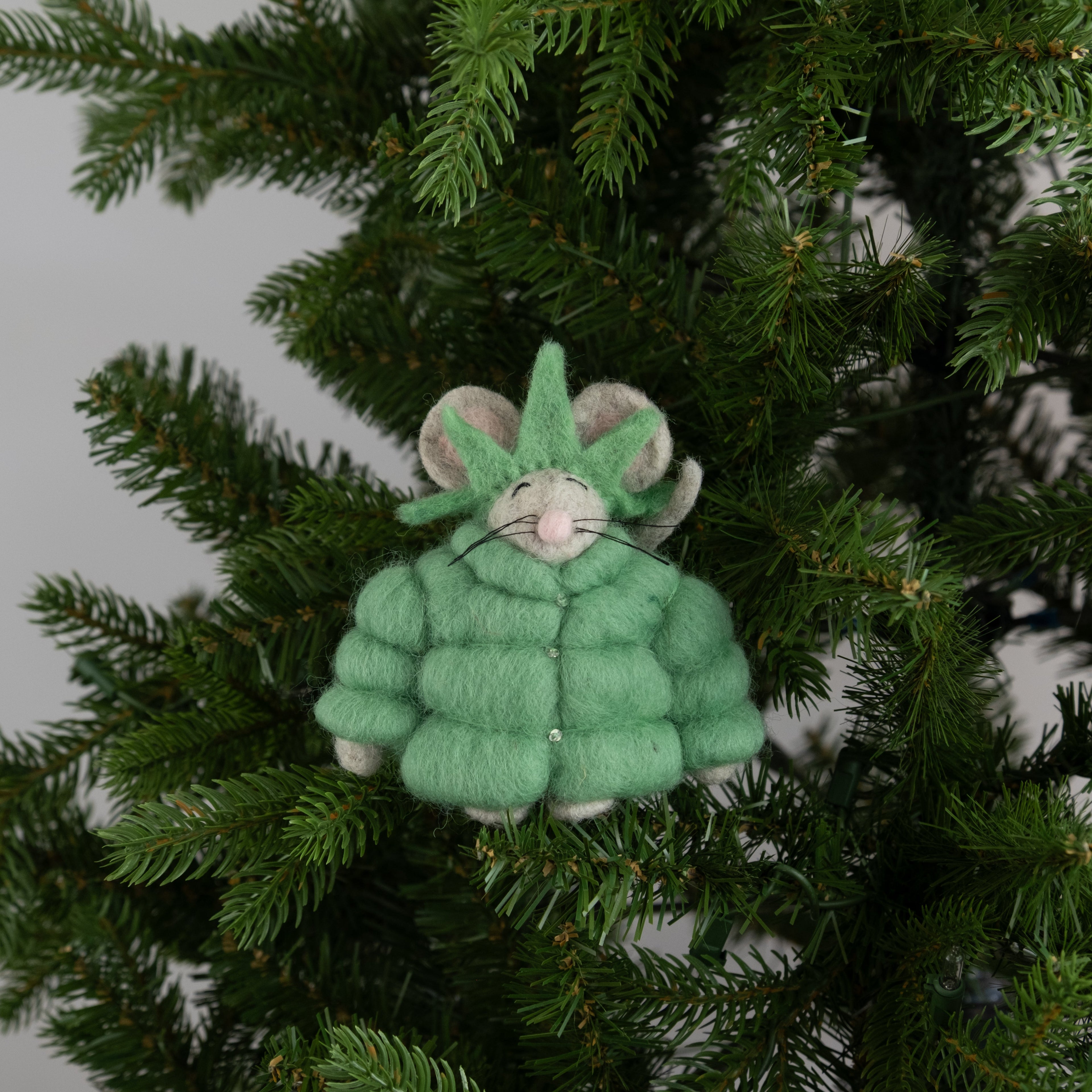 Felt Puffer Coat Statue of Liberty Mouse Ornament