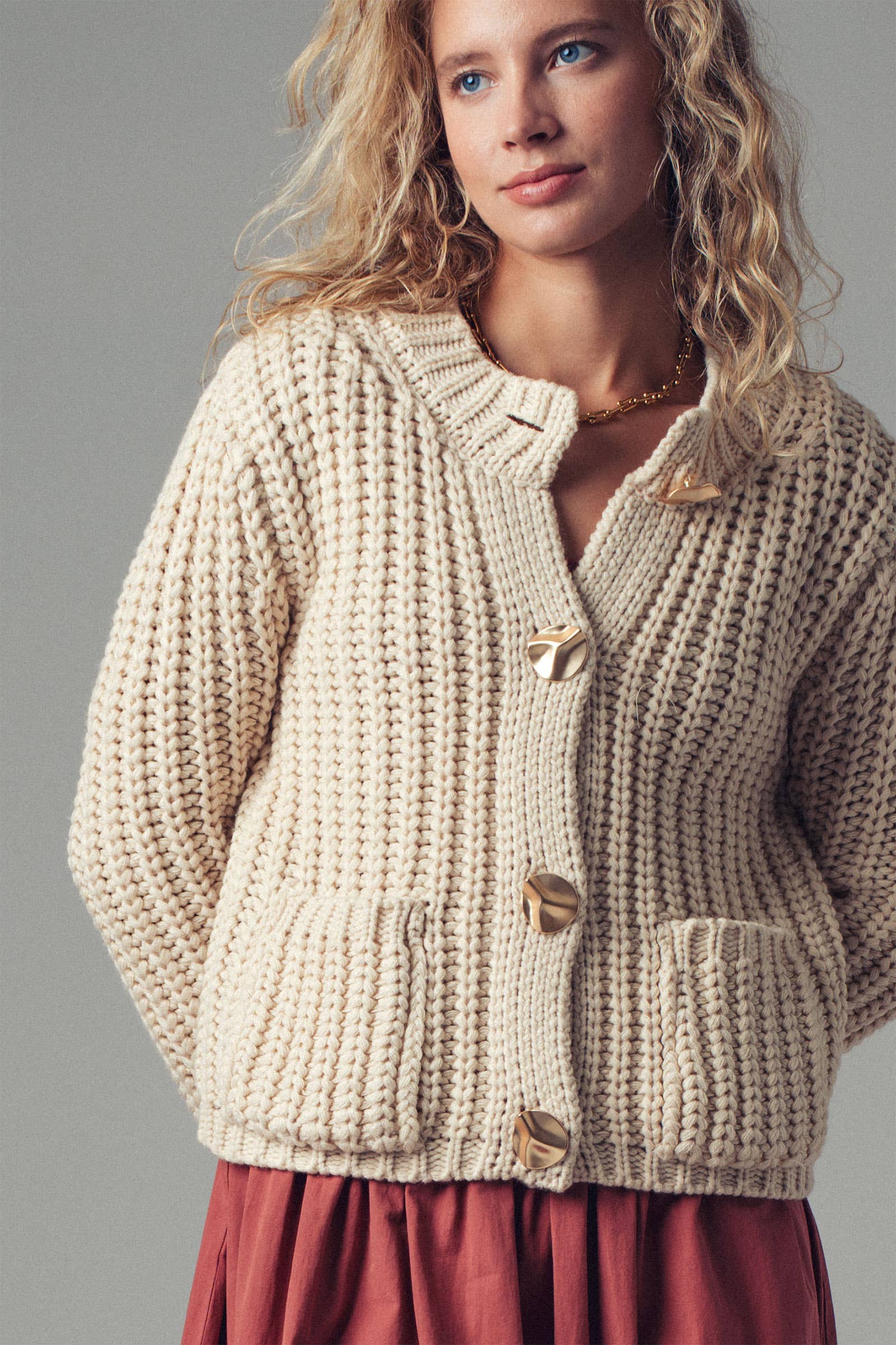 Chunky Gold Button Ribbed Knit Cardigan