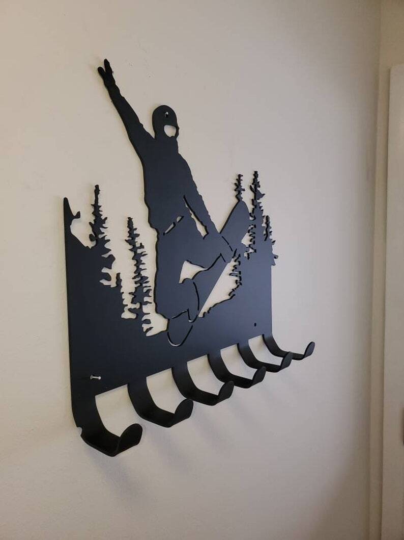 Metal ski wall decoration Skier Door Wall Art