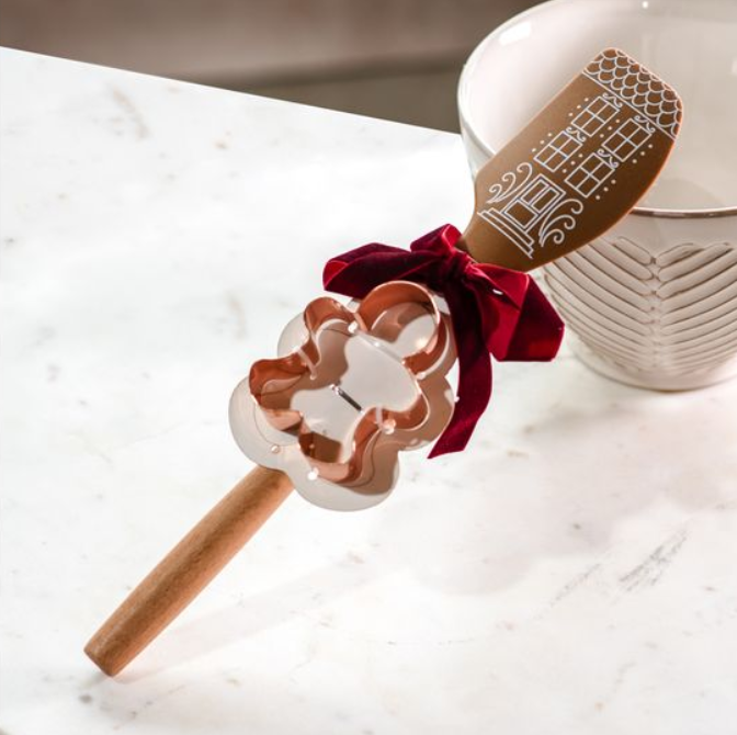 Gingerbread Spatula + Cutter Set