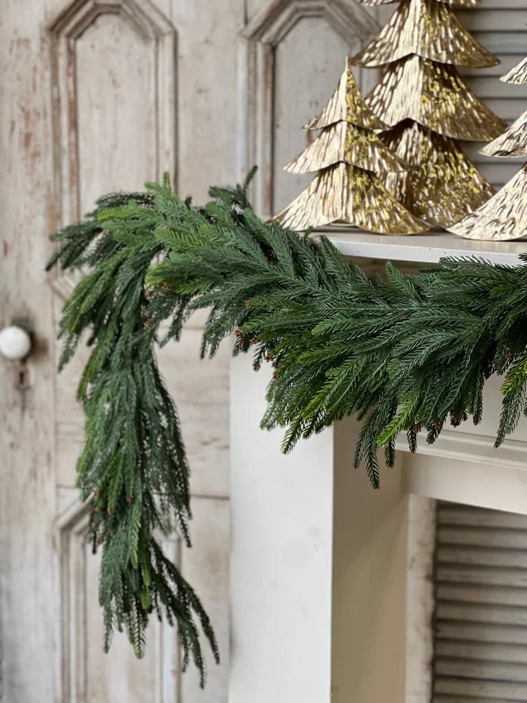 Norfolk Cascade Garland