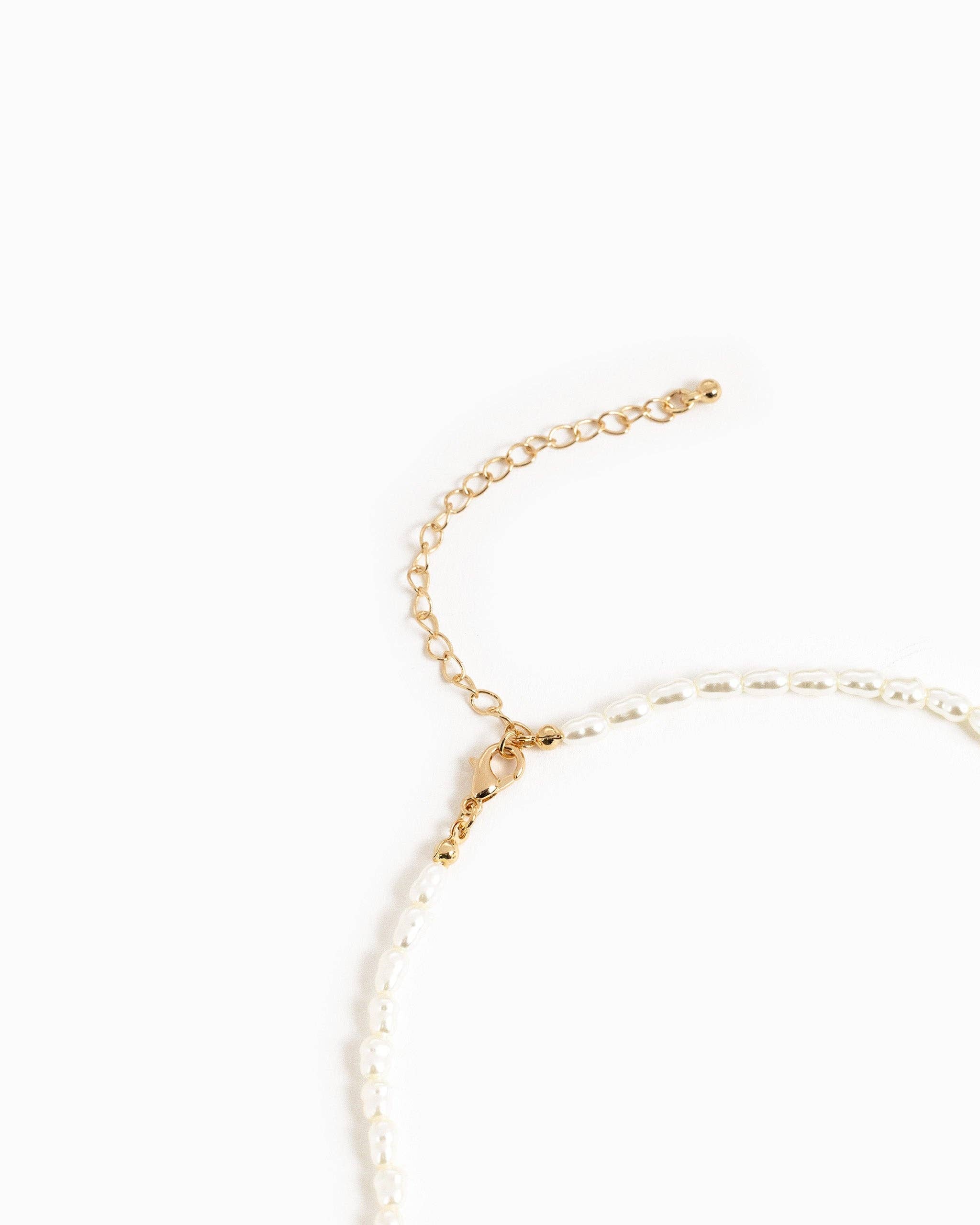 Triple Natural Bow Station Pendants Pearl Necklace