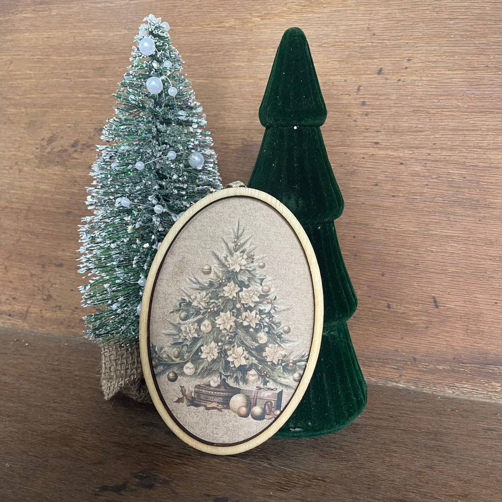 Victorian Christmas Tree Oval Ornament