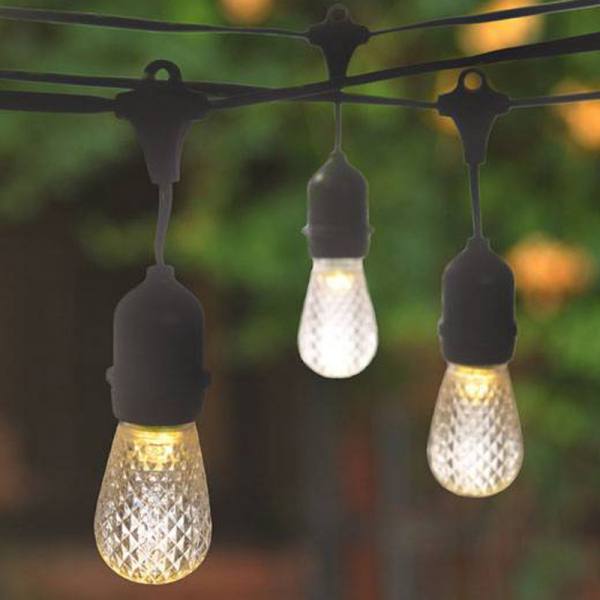 E26 Rubber Cord, 24" spaced suspended sockets, 60' with Male and Female Ends