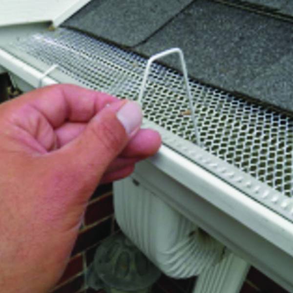 Linkable Hook for Gutter Guards