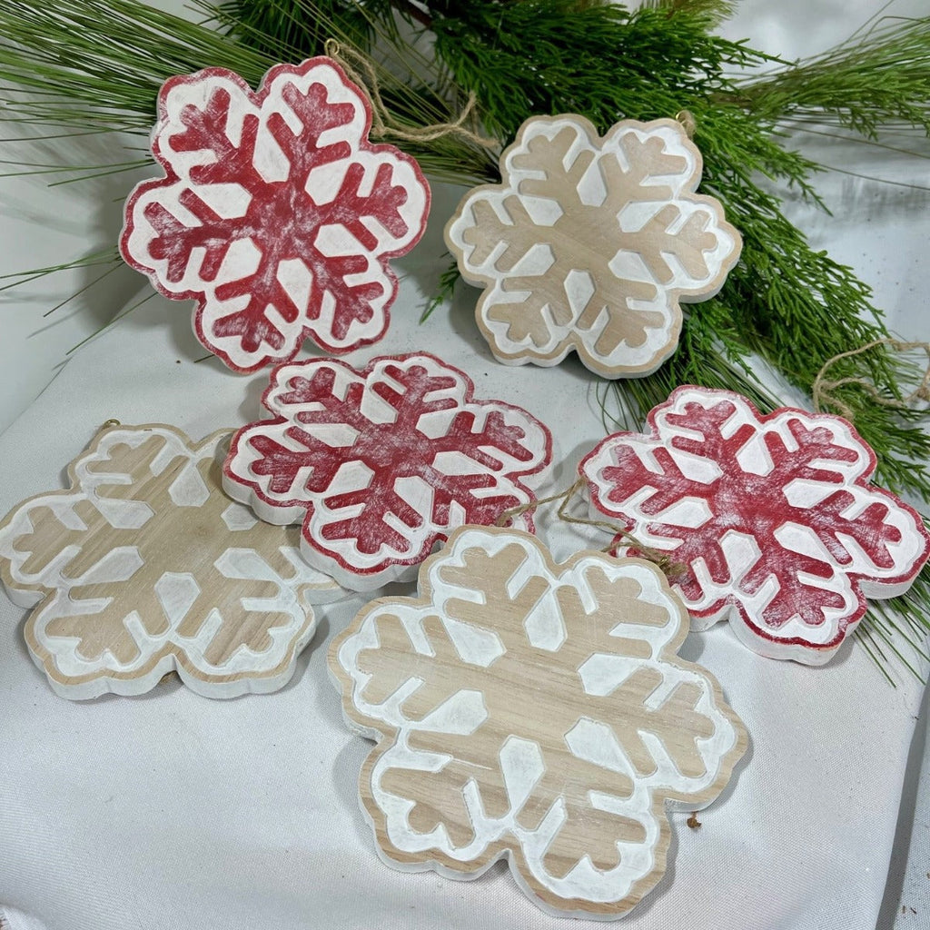 6 - 5 ½ " Wood White Washed Snowflake Red and Cream